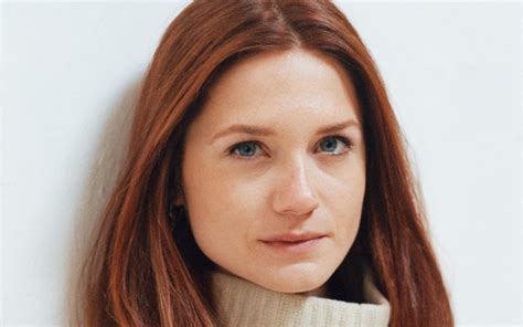 Bonnie Wright Leaked Nude Topless Selfie In The Mirror Update Playcelebs Net