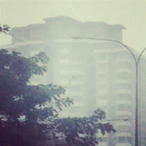 Di malaysia, pencemaran udara atau jerebu dinilai berdasarkan indeks pencemaran udara (ipu) / air pollutant index (api) yang dikeluarkan oleh jabatan alam sekitar (jas) malaysia. Terkini! Gambar Jerebu Di Shah Alam Makin Teruk | OH ...