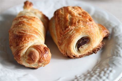 Must Try These Homemade Chocolate Croissants From Bran Appetit