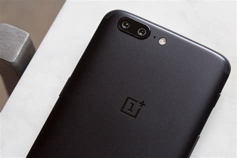 Oneplus 5 Review The Me Too Phone The Verge