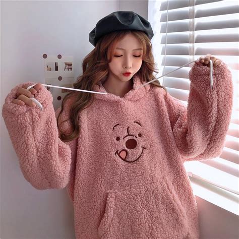 Aesthetic Cute Bear Smiley Kawaii Sweatshirt Cosmique Studio