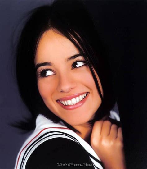 20 Stunning Pictures Of Alizée Jacotey Ever Stunning Brunette Woman Smile Pretty Face