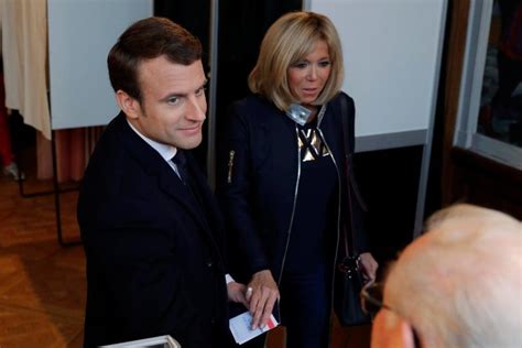 Emmanuel Macron How Unusual Is His 24 Year Age Gap With His Wife The Washington Post