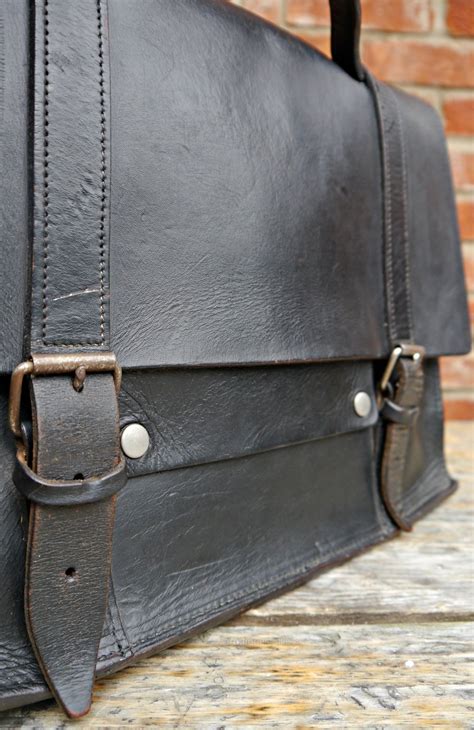 Antiques Atlas Thick Black Leather Gentlemans Attache Case