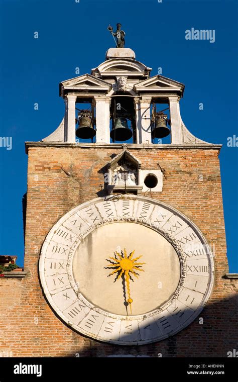 Clock Of San Giacomo Di Rialto San Polo Venice Italy Stock Photo Alamy