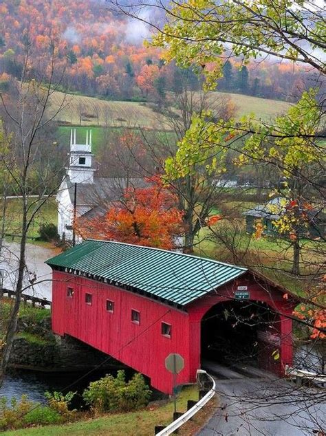 Lovely Fall Scene Covered Bridges Beautiful Places Places