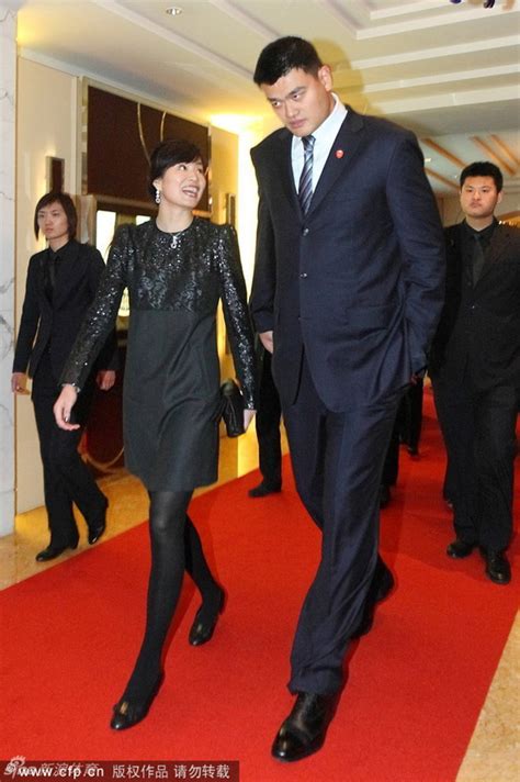 Yao Ming Wife And Daughter Yao Ming His Wife Ye Li And 4 Year Old Daughter Yao Trending
