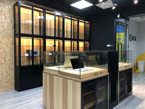 Store Fixture | Retail Display Rack and Store Fixture | Taipei