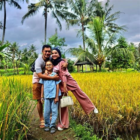 10 Potret Liburan Keluarga Ferry Ardiansyah Di Yogyakarta