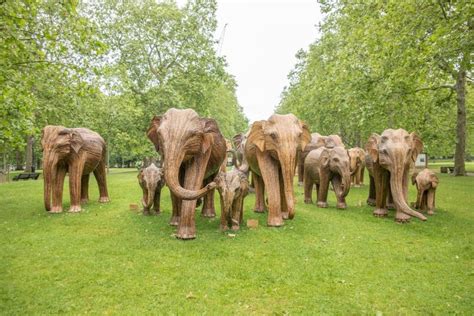 Esculturas De Elefante Em Tamanho Real Invadem Londres Dasartes