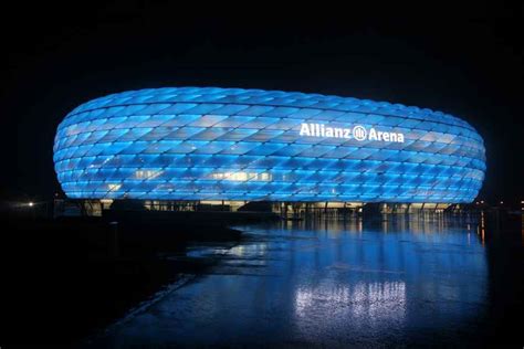 Tsv 1860 münchen previously had a 50% share in the stadium but fc bayern munich purchased their shares for 11 million euros in april, 2006. Munich Football Stadium - Allianz Arena - e-architect