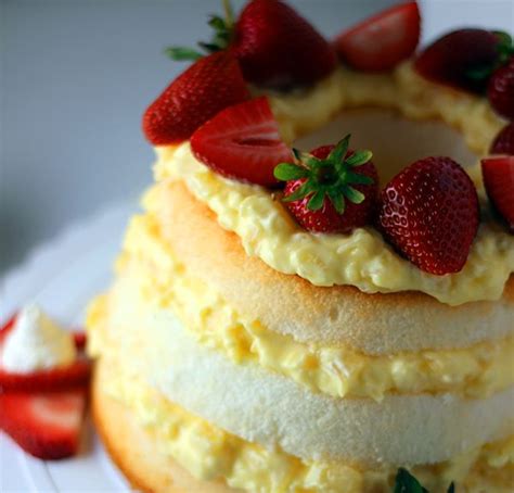 This crushed pineapple cake is so simple and quick to pull together. Pineapple lush cake with an easy 3 ingredient filling ...