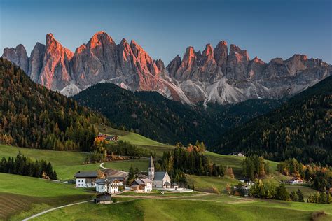 St Magdalena The Odle Mountain Peaks And The Church Of Sa Flickr