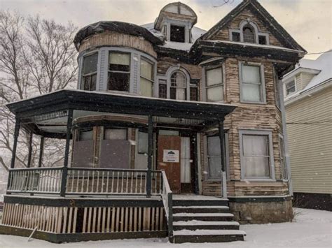 1899 Fixer Upper For Sale In Dayton Ohio — Captivating Houses