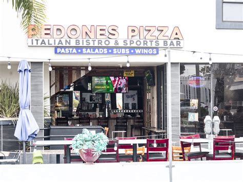 Hermosa Council Spares Pedones Pizza Late Night Takeout Easy Reader News