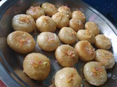 For making this recipe we are going to make a nest made from flour and then add some rava l. Pathusa Sweet Recipe In Tamil / Balushahi Recipe Badusha ...