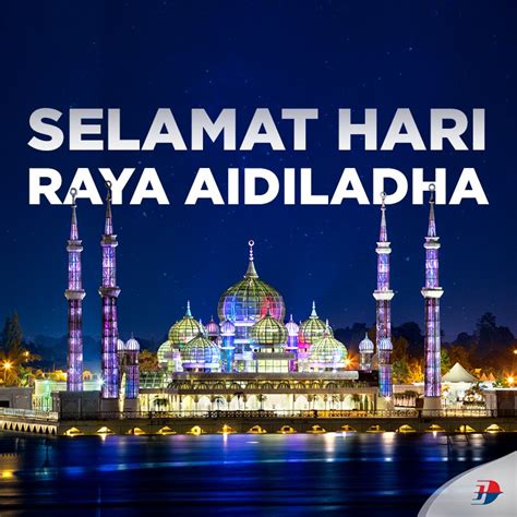 Selain idul fitri, banyak orang yang mengadakan tradisi silaturahmi saat hari raya idul adha. Malaysia Airlines on Twitter: "Wishing all our Muslim ...