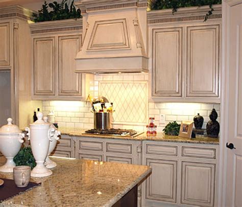 This versatile kitchen cabinet is ideal for overhead storage. 2014 Painting Kitchen Cabinets | Glazed kitchen cabinets, Distressed kitchen cabinets ...