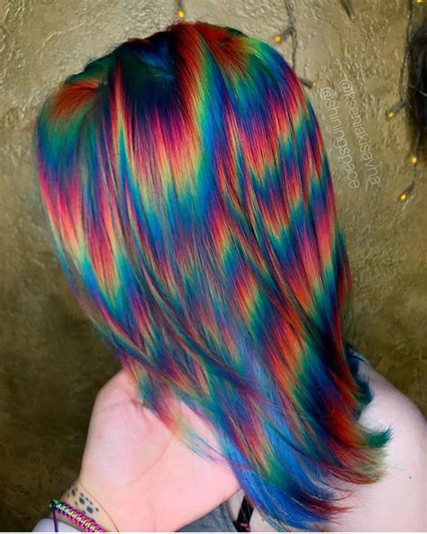 Glitch 👌🏾👌🏾 Thecurlyclub Holographic Hair Hair Color Unique Hair