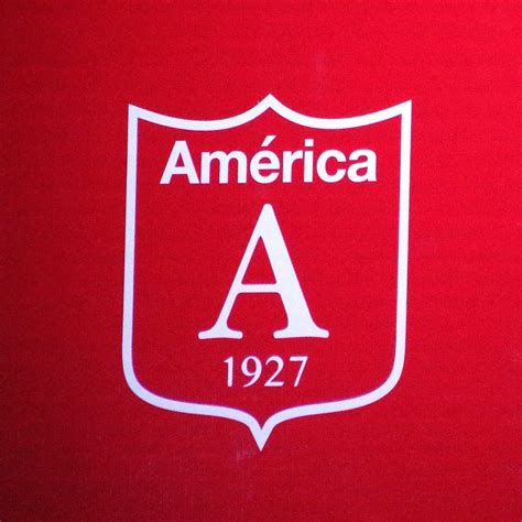 Diez años de una ruptura advertida. America de Cali Reveals Controversial New Retro Logo ...