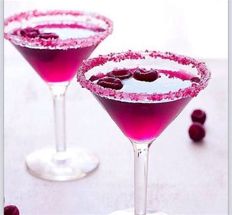 Raspberry Cosmopolitan Yumm Fruity Cocktails Girly Drinks Raspberry Liqueur