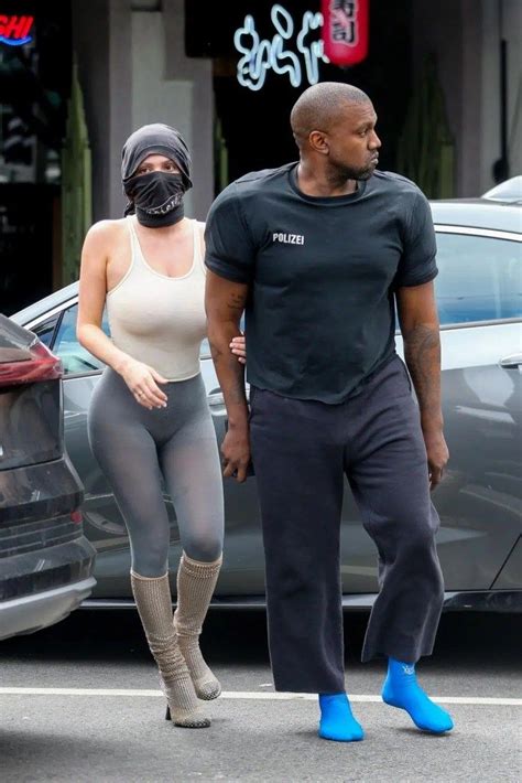 Kanye West With His New Wife Bianca In Romantic Steps 🚶‍♀️🚶‍♀️ 🚶‍♀️