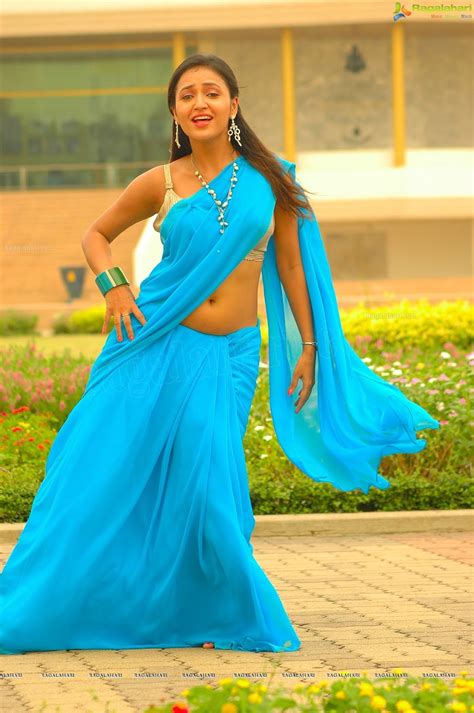 Telugu Actress Sarayu Latest Hot Navel Show Photos In Saree From Enduko