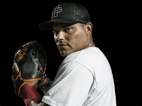 Hall Of Famer Pudge Rodriguez Will Sling Pizza At Texas Live Arlington