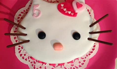 Gâteau Hello Kitty Super Delices