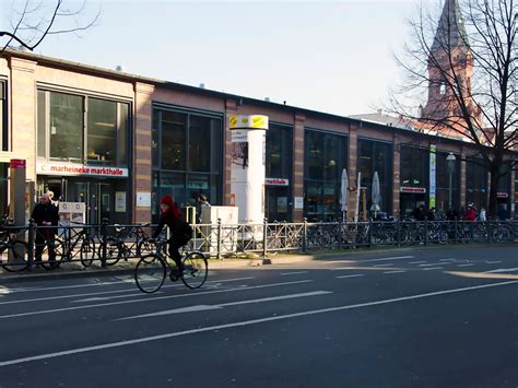 Die von rosemarie isopp moderierte und bundesweit ausgestrahlte sendung war der auftakt für das große garser sommerfest und bot gars die chance, sich die markante kennmelodie von „autofahrer unterwegs, werner müllers komposition „blende auf, war jahrzehnte lang österreichs. Bergmannstraße - ein Kommentar - Jenny Rosemarie Mannhardt