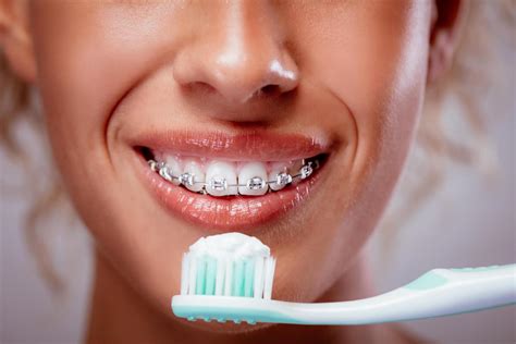 Move the toothbrush back and forth, up and down and then with circular motions on the inside of your top and bottom teeth. Yeronga Dentist Tips: How can I keep my teeth clean when ...