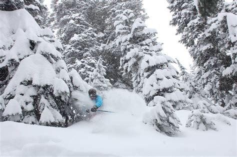Snowfall is a big part of life in the upper peninsula and very memorable, we yoopers love to talk about how much snow we get each winter. Western US Continues To Get Hit With Heavy Snowfall | 50 ...