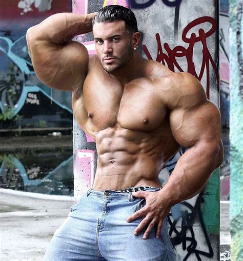 Muscle Morphs By Hardtrainer Muscle Men Body Building Men
