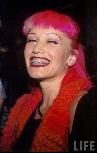 The beautiful gwen stefani hit the uk in 90's with the album tragic kingdom and her band no doubt. Gertie's New Blog for Better Sewing: Going Rogue