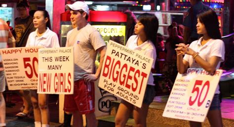 Phuket Fearing Military Pattaya Rushes To Eradicate Sin