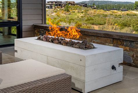 Mark concrete uses 40 years of experience to create concrete outdoor fire pits that are both functional and beautiful! NatureCast Concrete Outdoor Fire pits | Cement Elegance