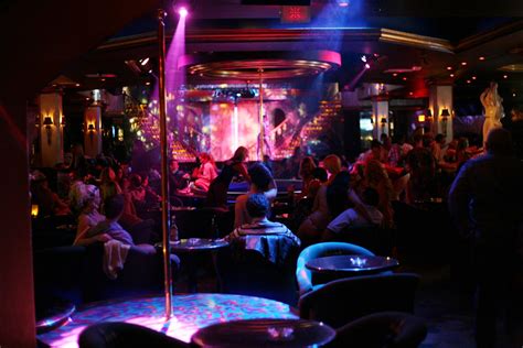 Treasures Gentlemen’s Club And Steakhouse The Hottest Strip Club In Las Vegas