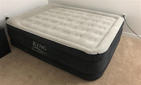 King Koil Luxury Air Mattress Queen With Built In Pump For Home Camping Guests 20” Queen Size