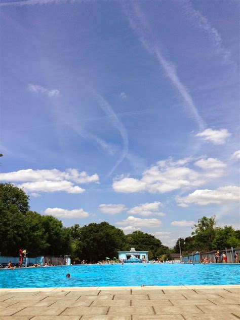 Tooting Bec Lido Rhyme And Ribbons Lido London Park Europe Travel