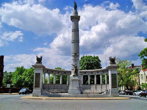 Descendants Of Confederate Generals Want Statues Removed Warren Alan