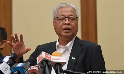 Ismail sabri yaakob on wn network delivers the latest videos and editable pages for news & events, including entertainment, music, sports, science and more, sign up and share your playlists. Malaysians Must Know the TRUTH: Annuar explains SOP 'flip ...
