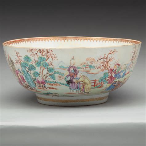 A Famille Rose Punch Bowl Qingdynasty Qianlong 1736 95 Bukowskis