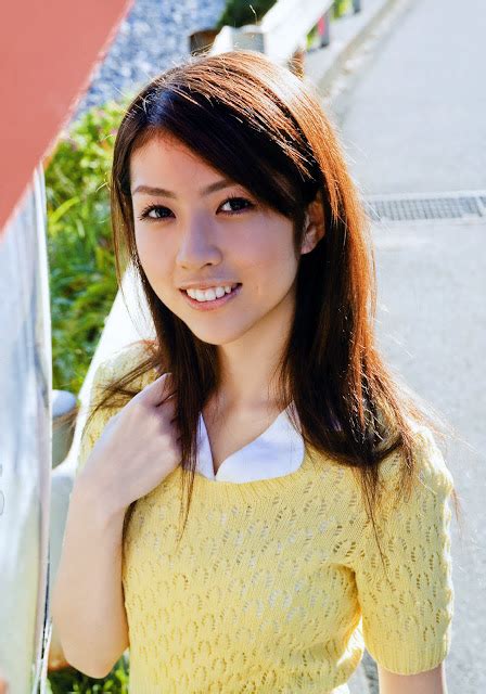 Beautiful Women Picture Azusa Togashi Yellow And Pink