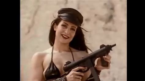 Caz Wardian tornadă Livra the cramps bikini girls with machine guns