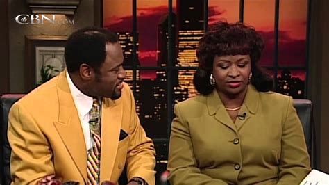 Myles Munroe Wife Get State Recognized Funeral Youtube