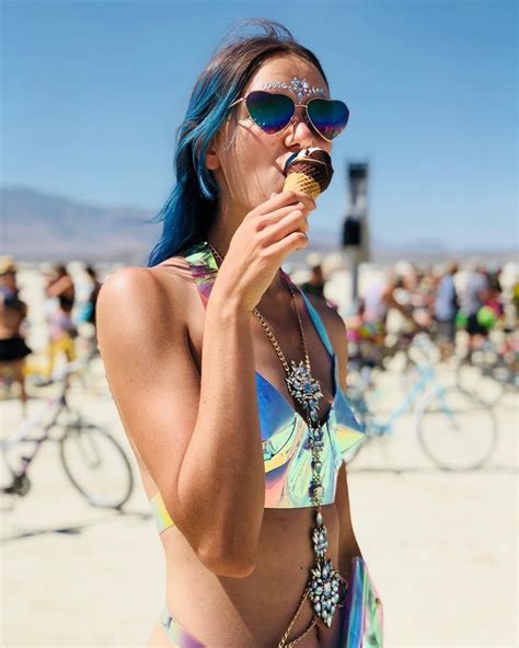 burning man 2018 mega post awesome photos from the world s biggest and craziest festival
