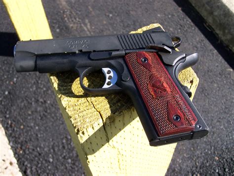 Review Springfield Armory Range Officer Compact Model 1