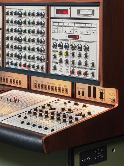 The Electric Story Of The Ems Synthi 100 3030