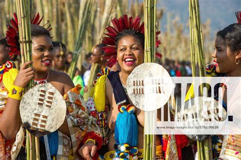 Ludzidzini Eswatini Africa Umhlanga Reed Dance Ceremony Maidens