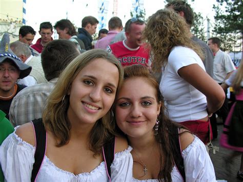 germany oktoberfest german girls in traditional bayer … flickr